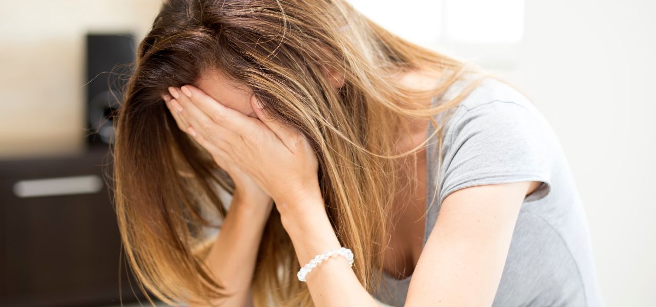 terapia anoreksji online, leczenie anoreksji online, anoreksja terapia online, anoreksja terapia online dla dzieci i młodzieży, anoreksja terapia online dla dorosłych, terapia online anoreksja, anoreksja terapia przez internet, terapia anoreksji przez internet, anoreksja terapia rodzinna online, leczenie zaburzeń odżywiania online, terapia zaburzeń odżywiania przez internet, okładka